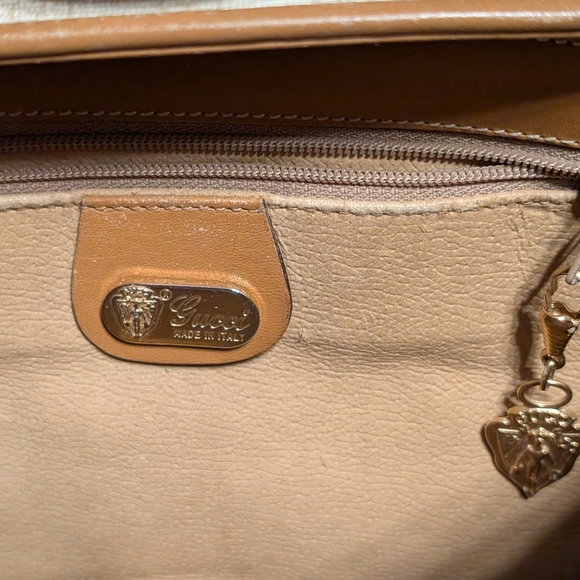 Gucci Beige and Brown Shoulder Bag - Picture 13 of 16